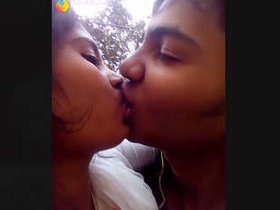 Experience the thrill of unrelenting oral stimulation with a snug enclosure