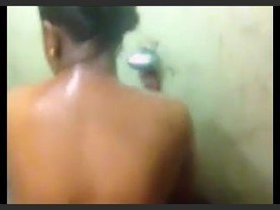Uninhibited wife indulges in self-pleasure while bathing