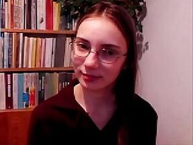 Young luminary amateur girl likes to home lose her heart