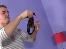 Sniffing to take off your mom's panties ... it4reborn
