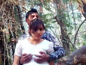 Indian girl's outdoor romance in open-air film