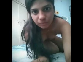 Kanpur college student Jaya flaunts her body in a video