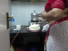 â–¶ Leena Bhabhi Hot Navel Housewife 1