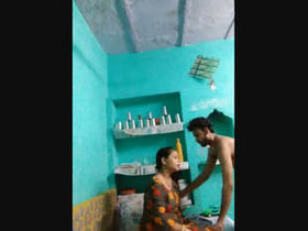 Indian beauty gives a messy oral sex and has intercourse