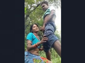 Indian couple's outdoor passion and oral sex adventure