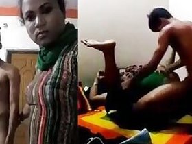 Indian auntie naked has sex with young guy, Desi MMC full video