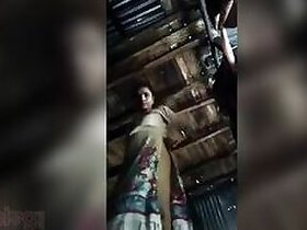 Desi's dirty pussy is exposed in this amateur home video.