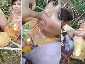 Beautiful Bihar auntie fucks two local guys outdoors! Indian new mms sex