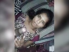Desi Indian girl does nice oral work MMC sex video