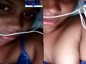 Young Lankan girl shows off her Desi XXX melons in close-up video clip