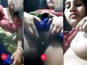Desi Bhabhi Whatsapp sex with her secret lover clip