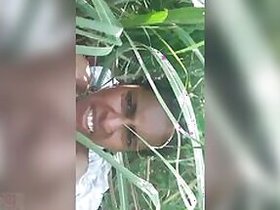 Horny Desi girl has sex in the jungle with secret lover MMC