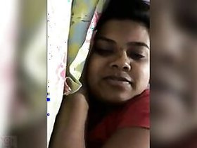 Desi shows her Bangalore girlfriend's tits in webcam sex chat