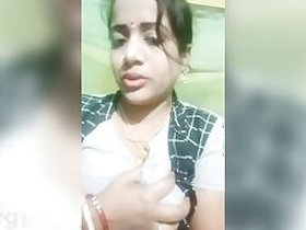 Lusty Bhabhi provocatively shows her pussy XXX Desi on camera