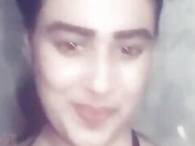 Desi beauty online only to expose naked tits to XXX wankers