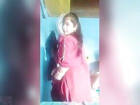 Newlywed wife Desi shows off her gorgeous boobs on camera