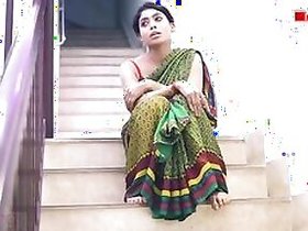 Damn hot Indian chick banging her boyfriend XXX