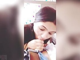Hot Indian blowjob sexy MMS