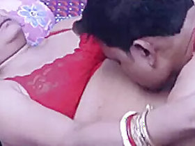 Indian Auntie And Auntie Mallu Have Sex With Varatia