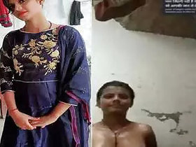 Tiny boobs of Indian girl Desi bathing naked viral clip