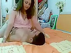 Old Muslim Aunt Nagma Enjoys Sex with Big Fat Cock