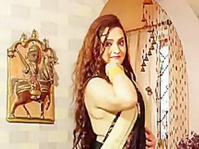 Bengali Seductress Dolon Majumdar Jerks Off in the Shower