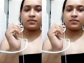 Desi Indian Girl Shows Her Boobs Pussy Video Call