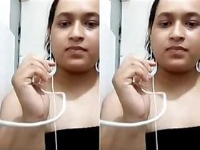 Desi Indian Girl Shows Her Boobs Pussy Video Call
