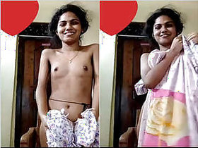 Shy Girl Mallu Shows Tits and Pussy