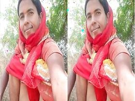 Horny Telugu Bhabhi Masturbating