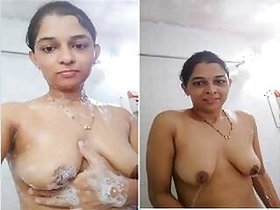 Sexy Buddy Bathing