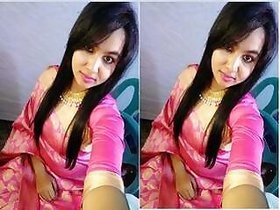 Pretty Indian Girl Shows Her Big Boobs