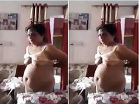 Bhabhi gets naked and fucks her husband