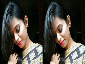 Pretty Desi Indian Showing off her tits