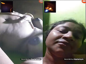 Horny Bhabhi Shows Tits and Pussy