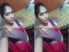 Desi Girl Shows Her Big Boobs Part 2