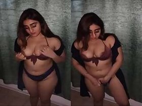 Super hot look NRI Girl gives a blowjob and gets laid Part 2