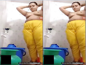 Sexy Desi Girl shows her tits part 2